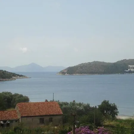 Marija Slano- Two-bedroom With Balcony And Sea View - 2 B *