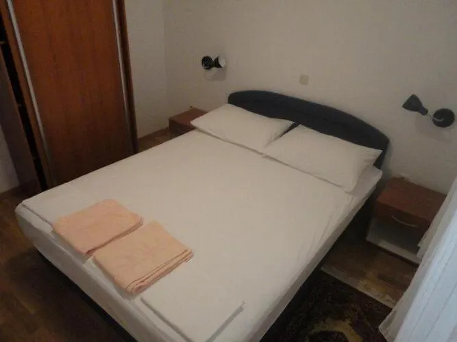 Marija Slano- Two-bedroom With Balcony And Sea View - 2 B *